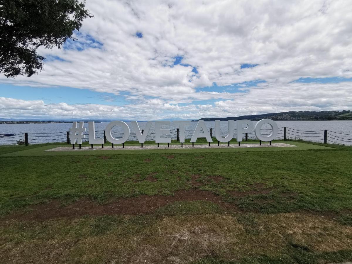 Lake Taupo Holiday Home Kültér fotó